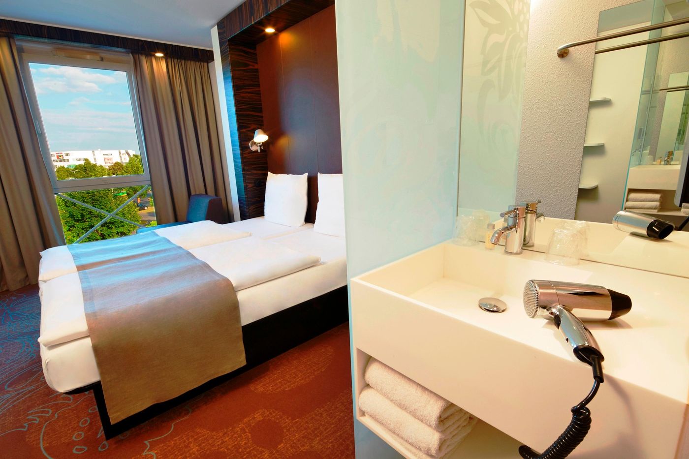 B-B-Hotel-Koln-West-Room-11