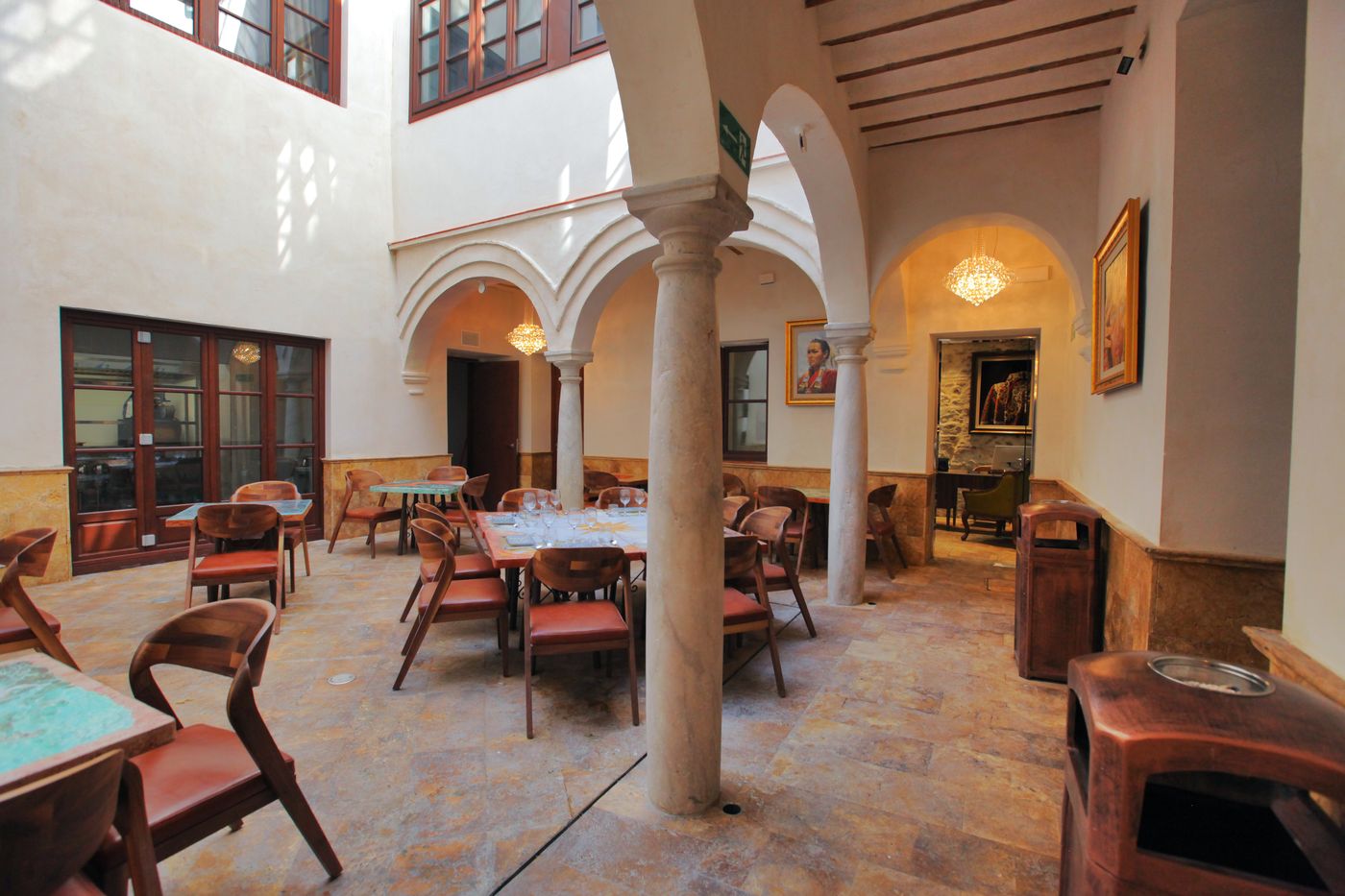 Anahita-Boutique-Hotel-Lobby-27