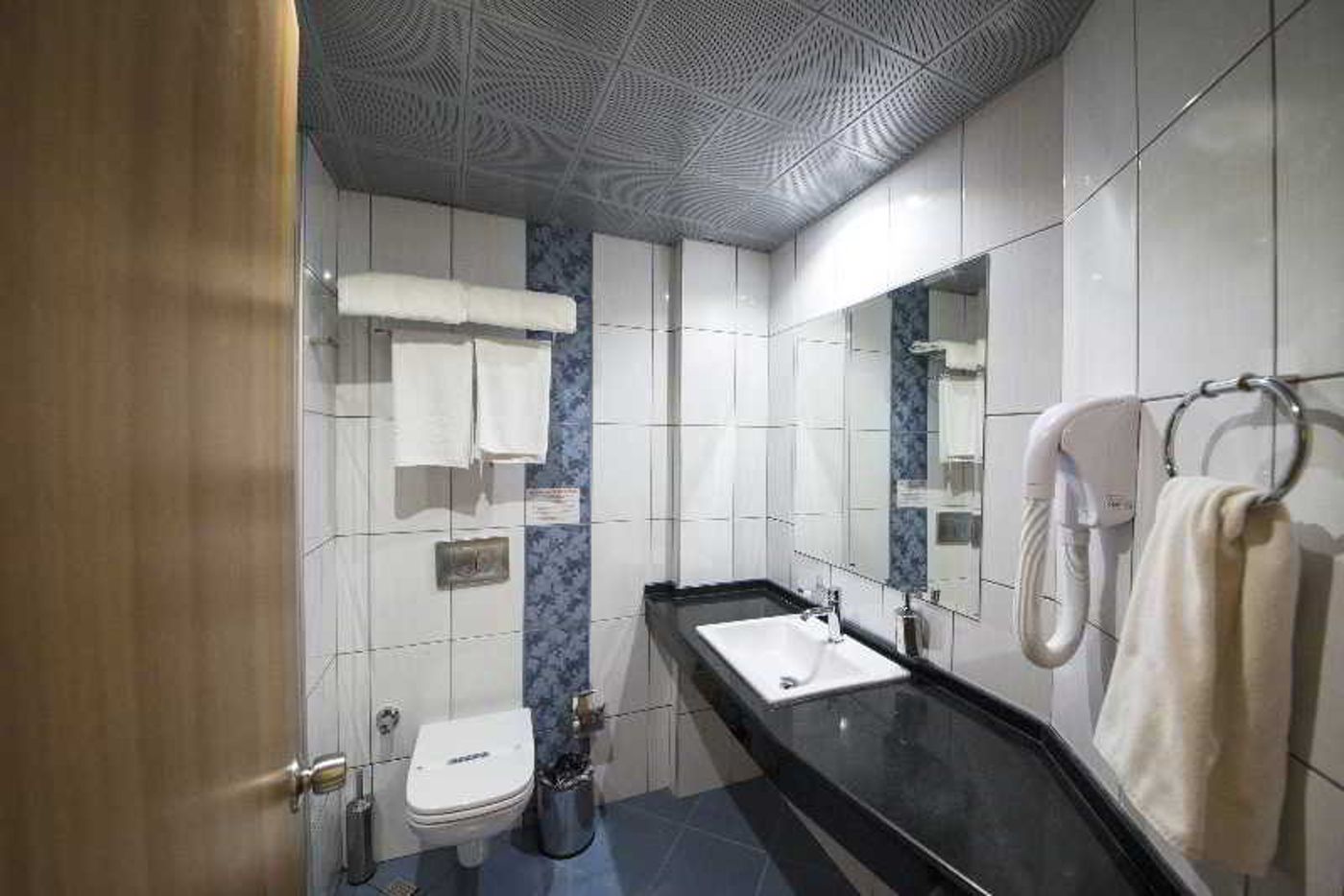 Montebello-Resort---Spa-Room-33