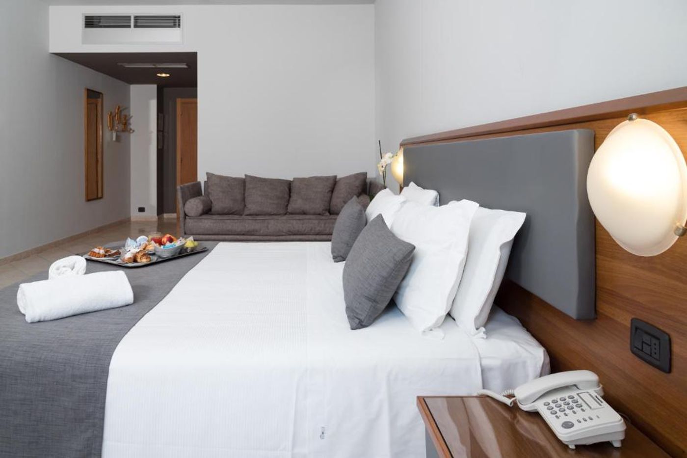Blu Hotel, Sure Hotel Collection by Best Western - Italy - Collegno-Torino - Room - 8