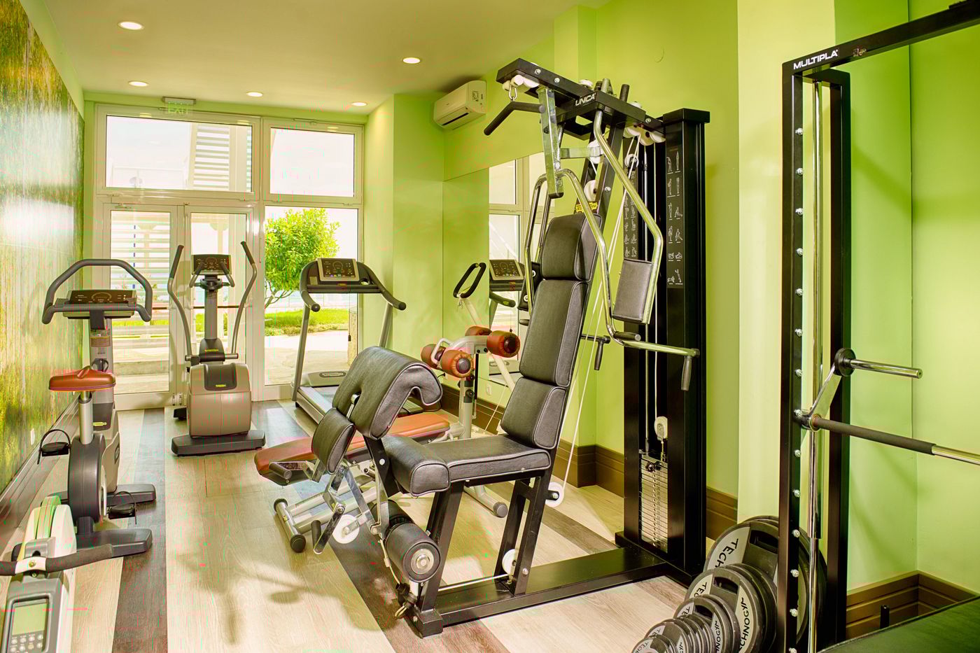 AluaSun Helios Beach