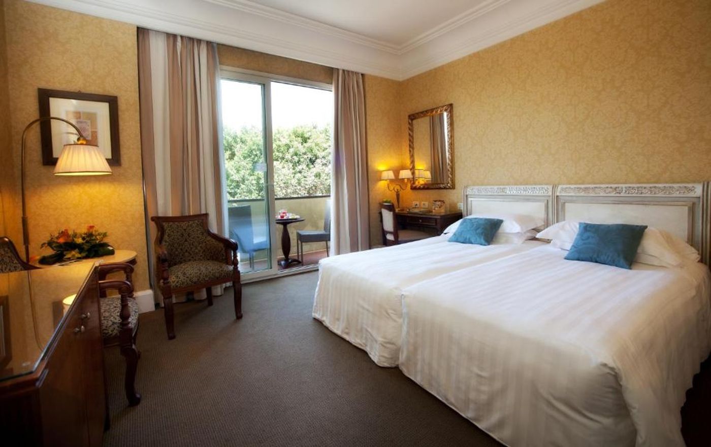 Mercure-Catania-Excelsior-Room-9