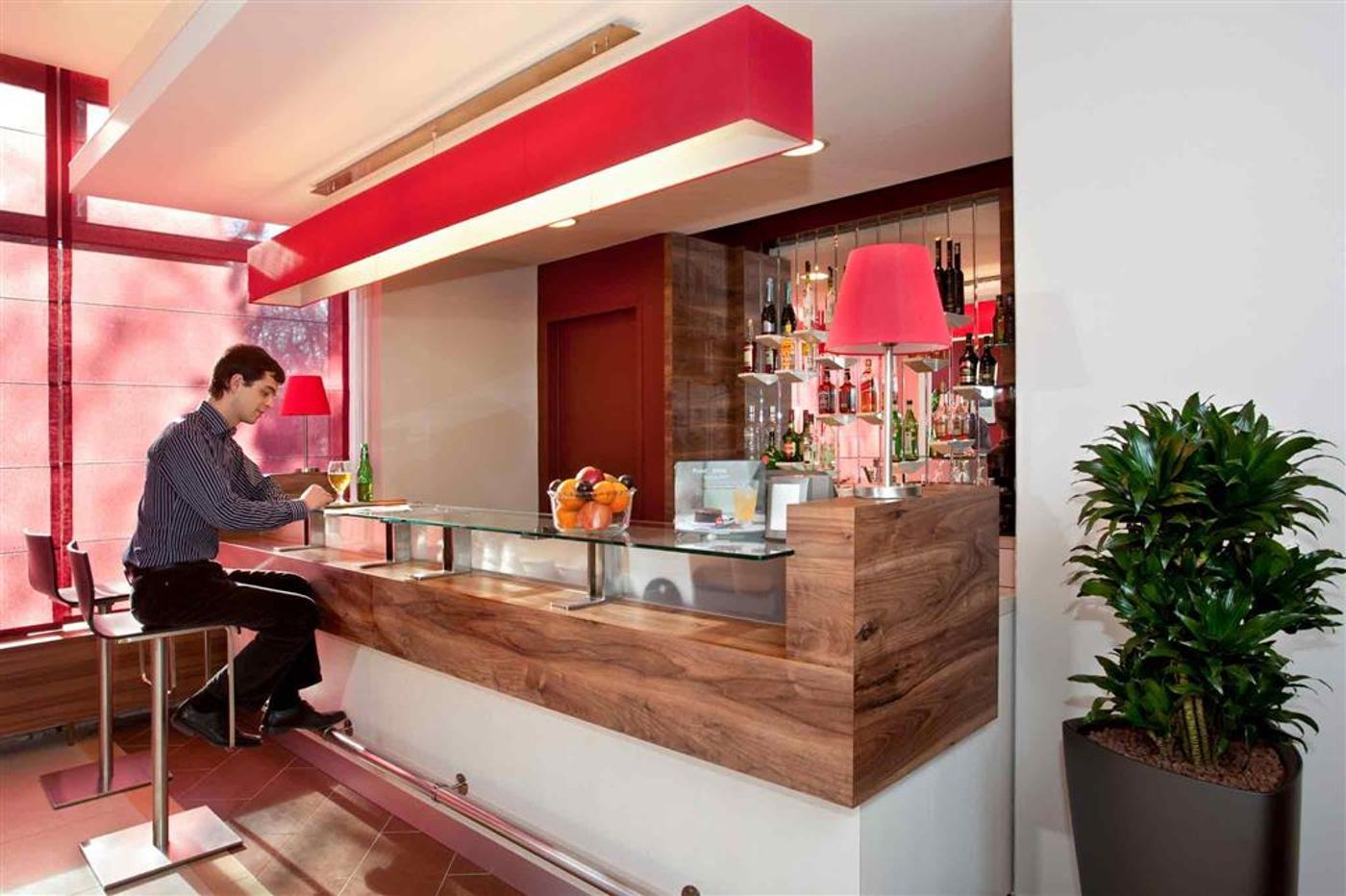 ibis-Budapest-Citysouth-Bar-16