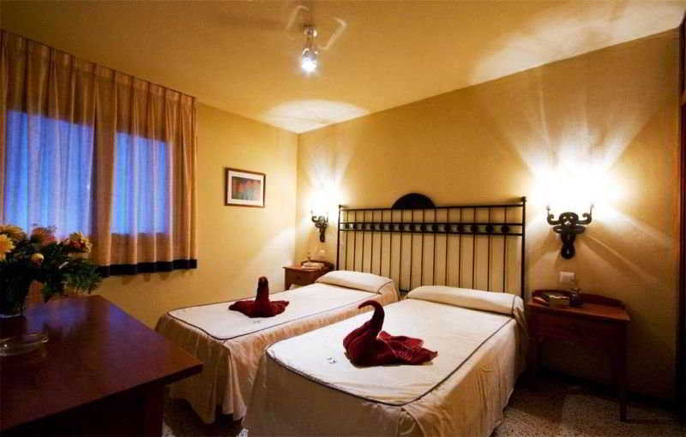 Los-Nardos-Room-14