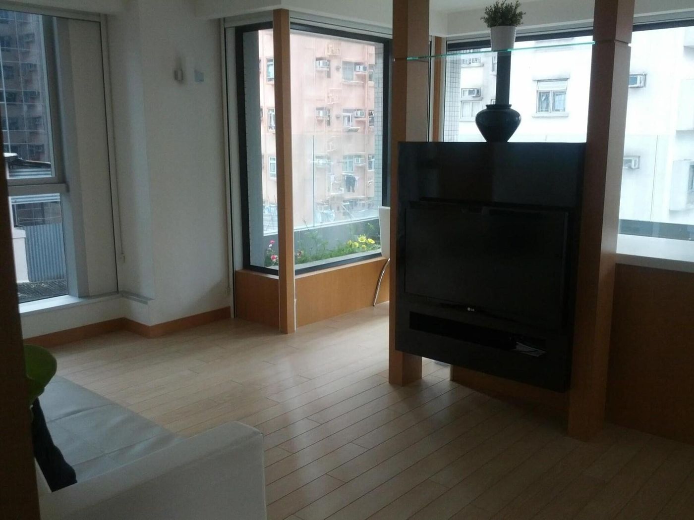 Mia-Casa-Hotel-Lobby-24