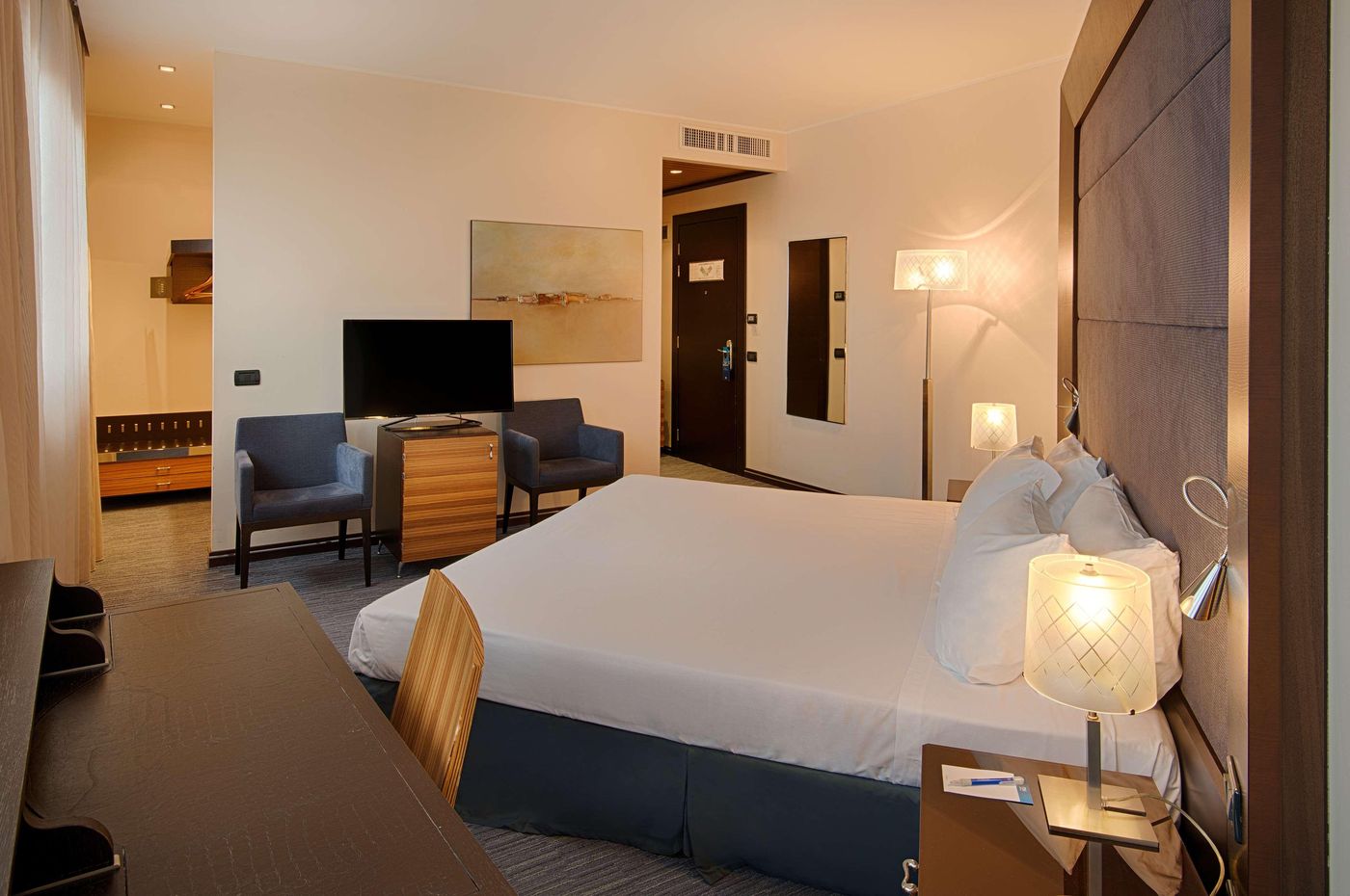 NH Siena-Italy-SIENA-Room-9