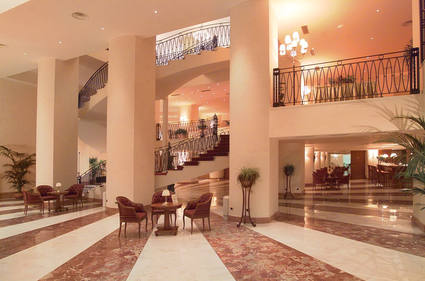 Grand-Hotel-Barone-Di-Sassj-Lobby-10