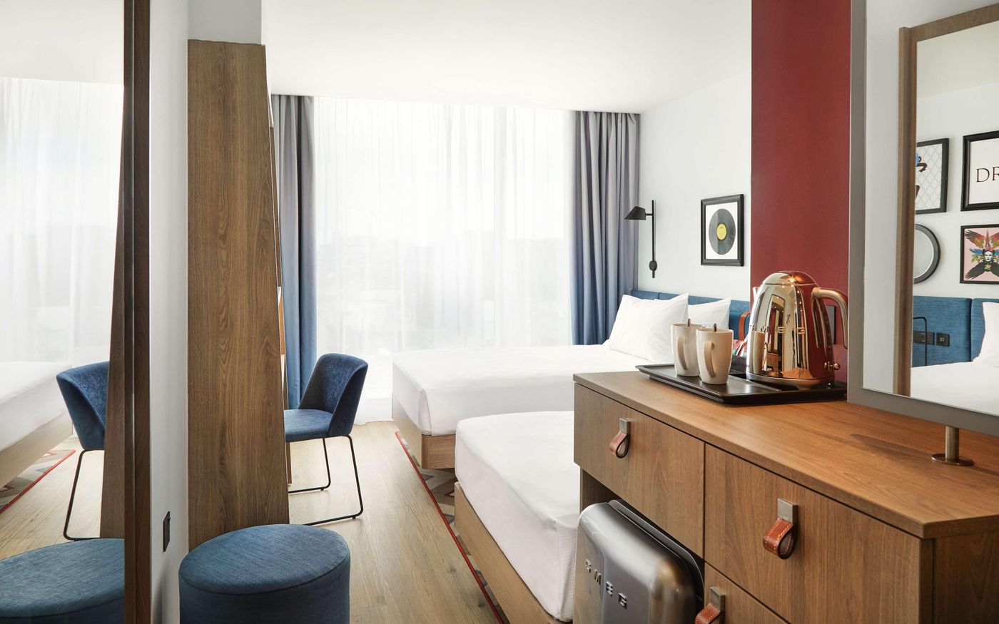 Hampton-by-Hilton-Dublin-City-Centre-Room-25