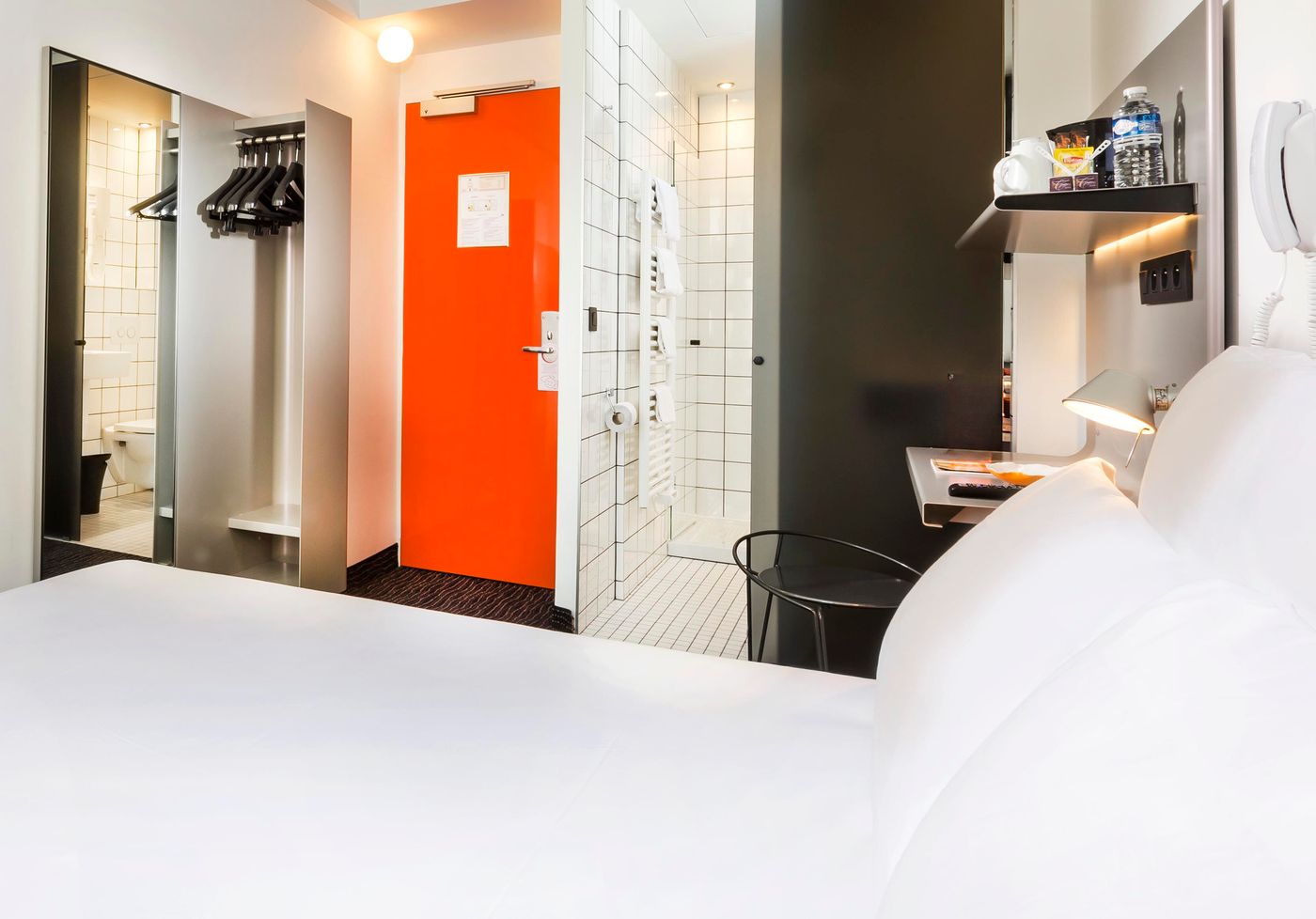 Libertel-Canal-Saint-Martin-Room-6