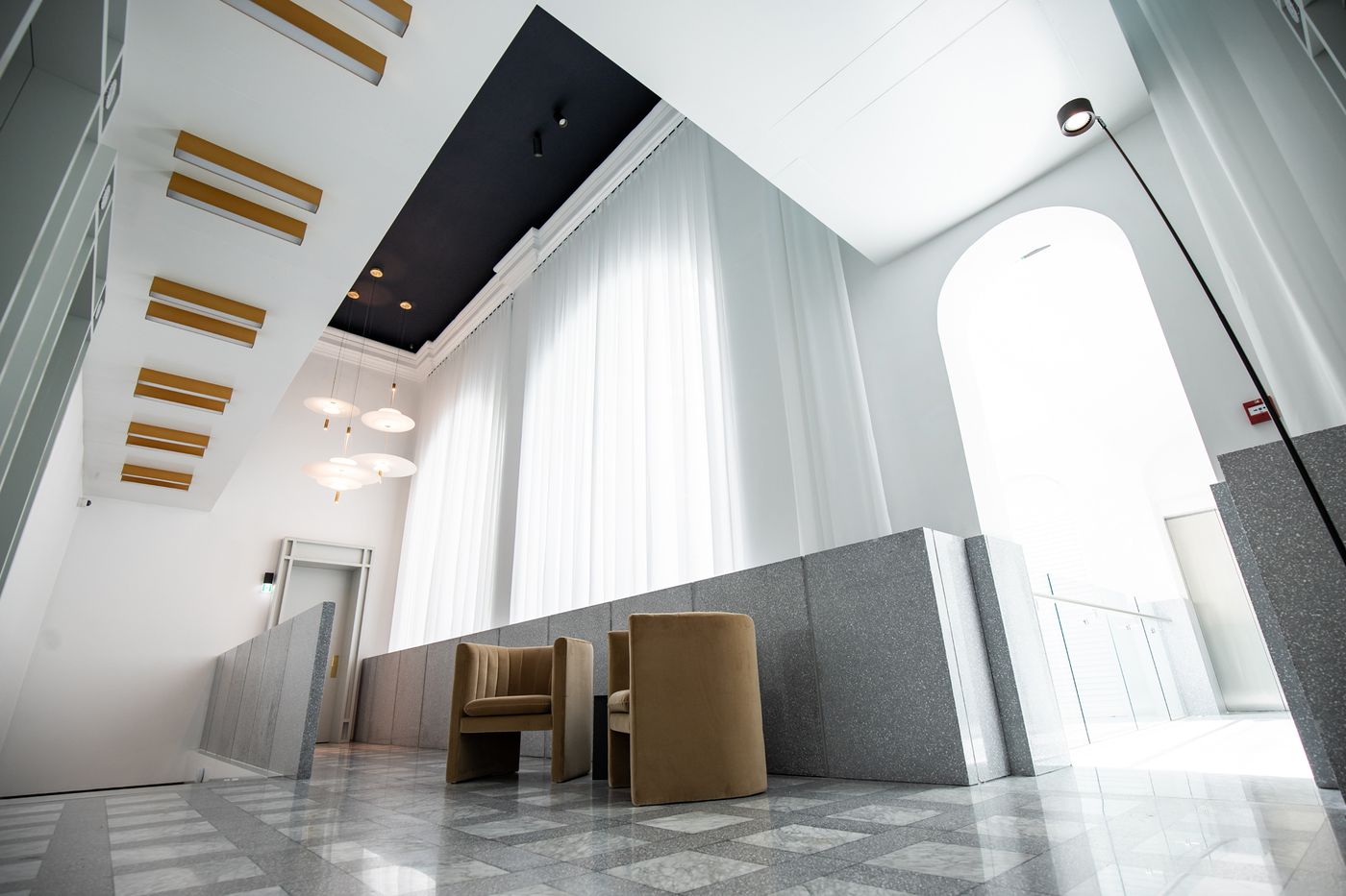 Rosselli-Ax-Privilege-Lobby-60