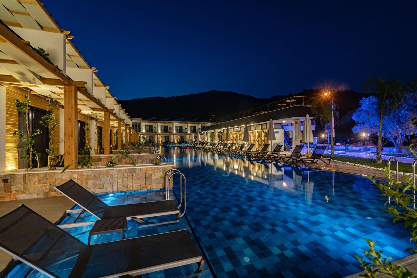 L-Hotel-Sarigerme-Pool-7