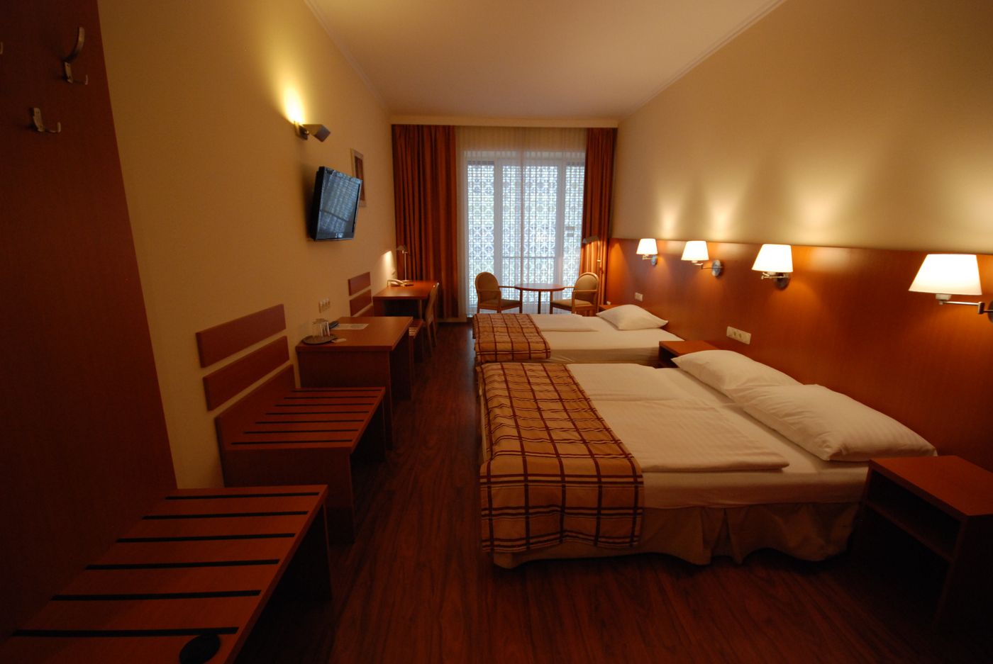 Hotel Pension Continental - Austria - Vienna - Room - 0