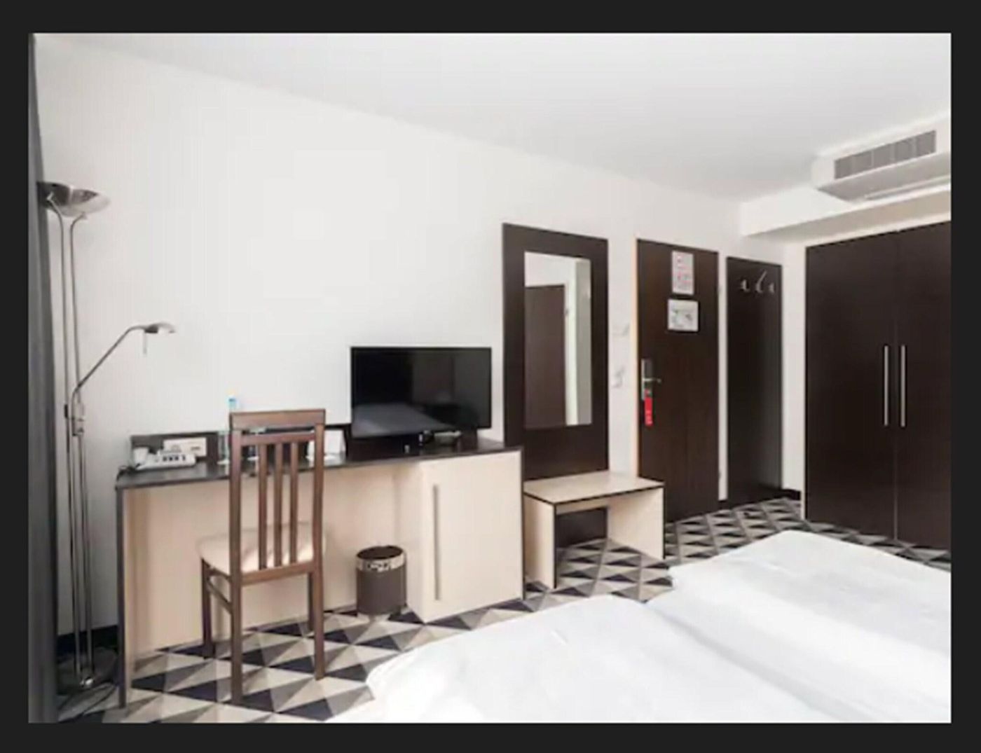 Azimut Hotel Wien - Austria - Vienna - Room - 11