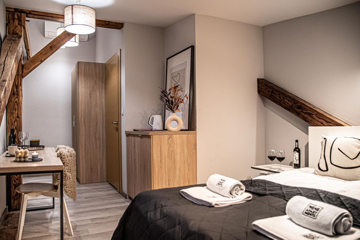 Wine-Apartments-Room-3