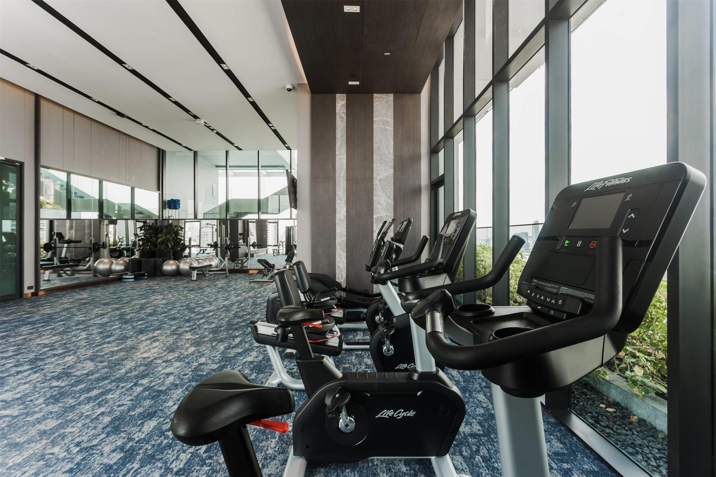 Wyndham-Bangkok-Queen-Convention-Centre-Sports-and-Entertainment-58