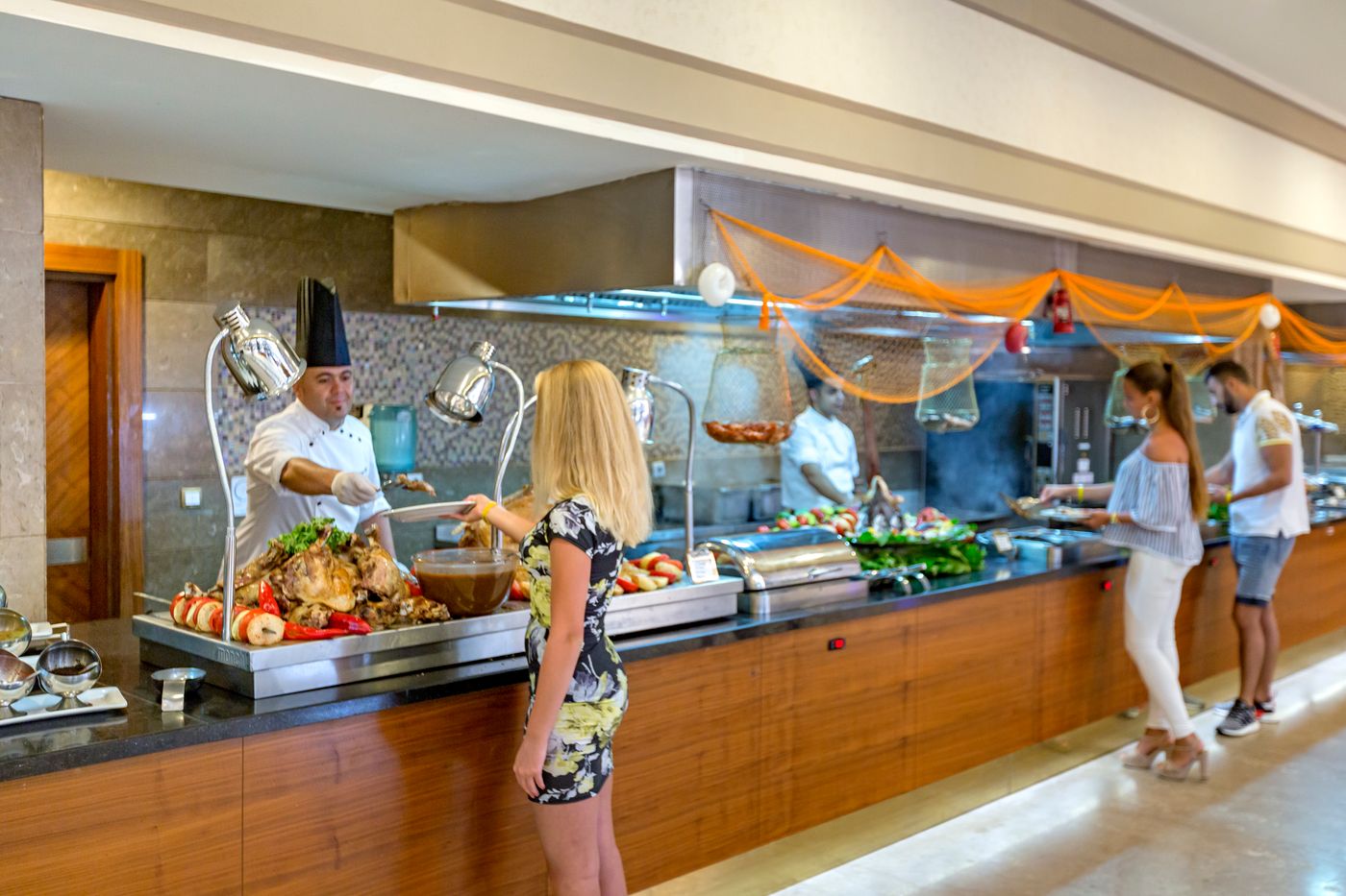 Royal-Holiday-Palace-Restaurant-48