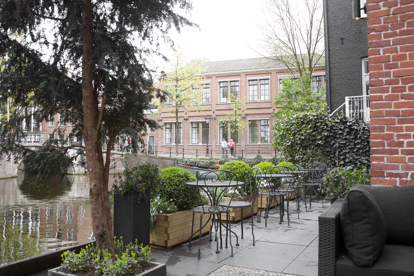 Amsterdam-Canal-Hotel-Terrace-7