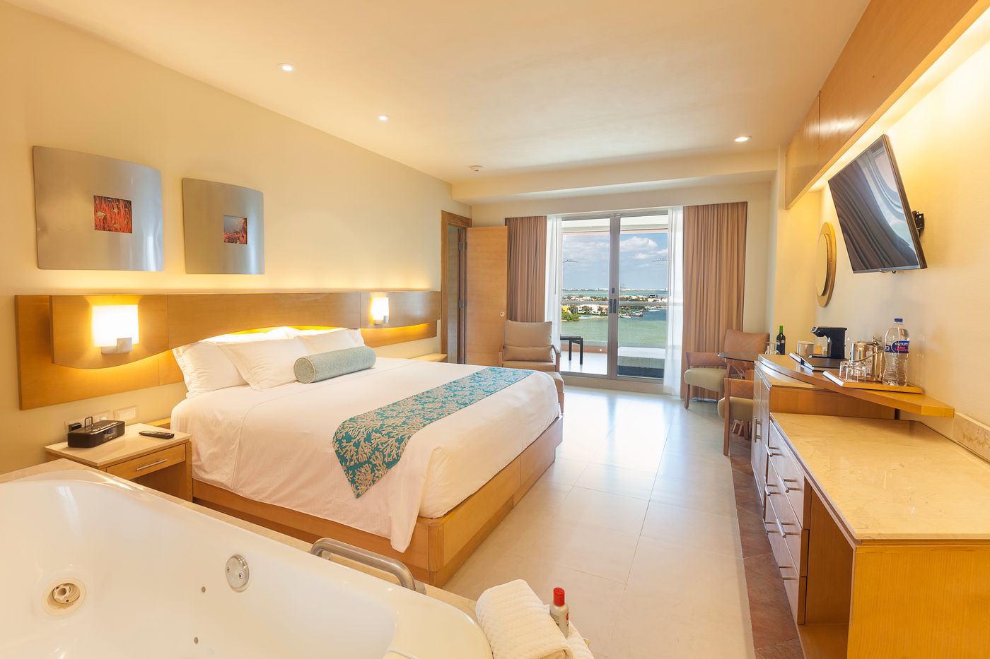 Beach-Palace-Room-18