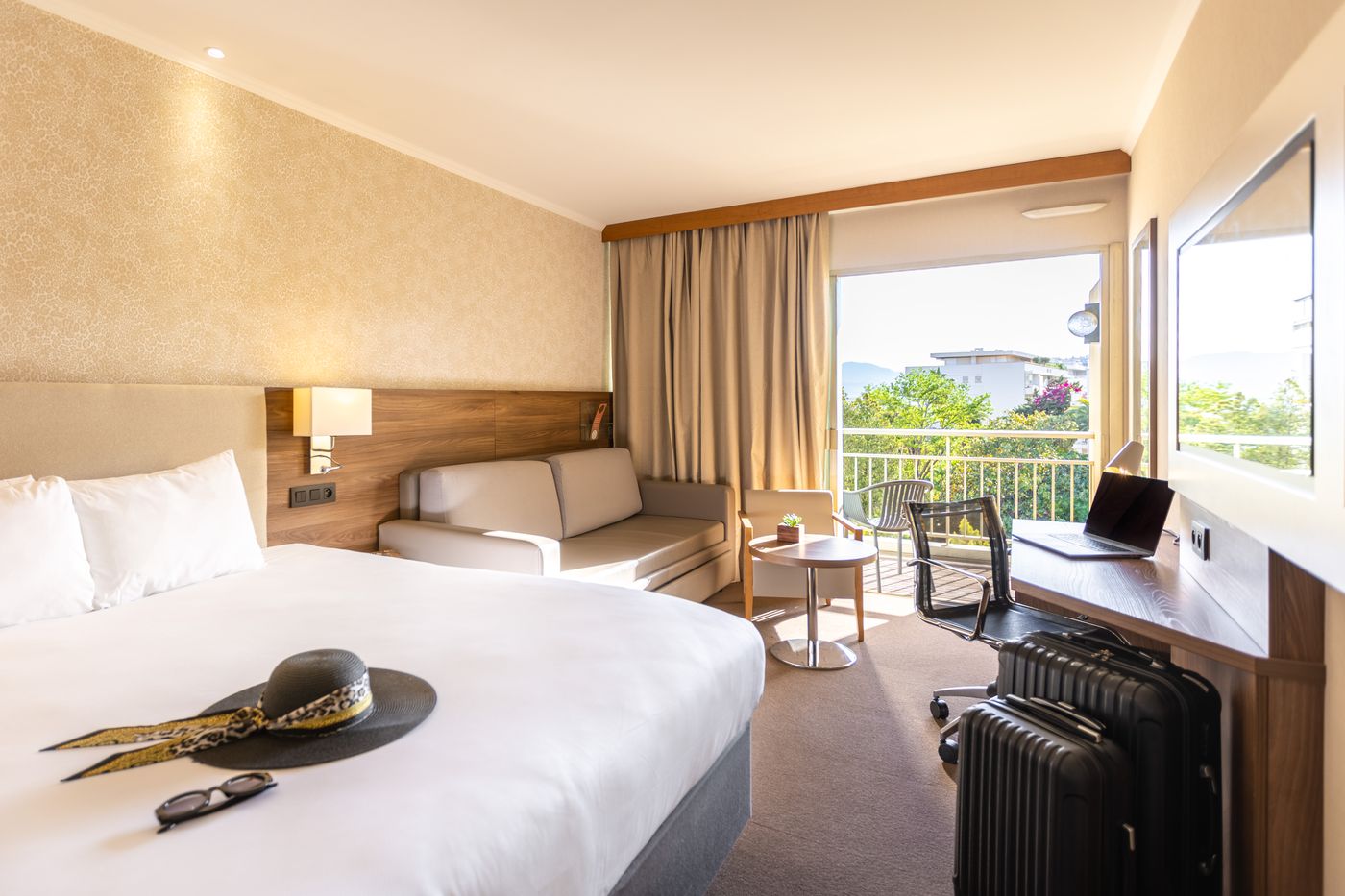 Luxotel-Cannes-Room-16