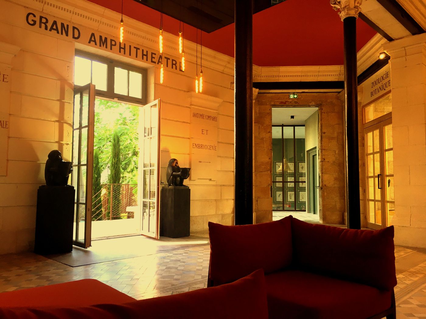La Zoologie - France - Bordeaux - Lobby - 1