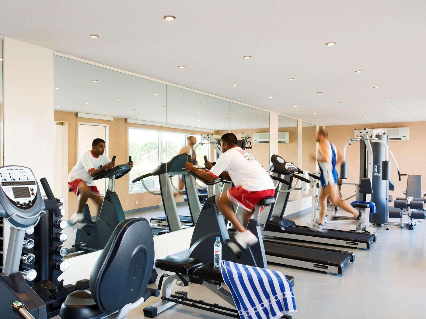 Treffen-House-Doha-Sports-and-Entertainment-61