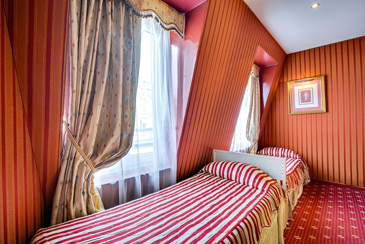 Villa-Opera-Drouot-Room-27