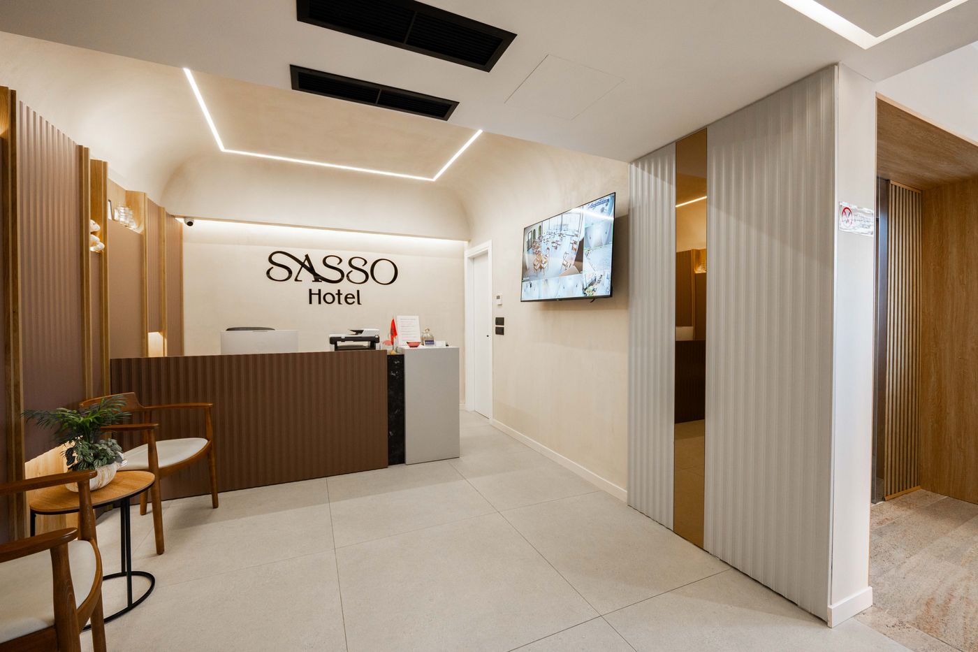 Sasso Hotel-Albania-Vlora-Lobby-9