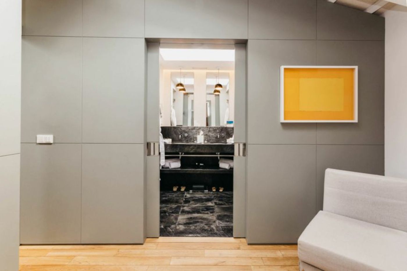 Can-Faustino-Room-56