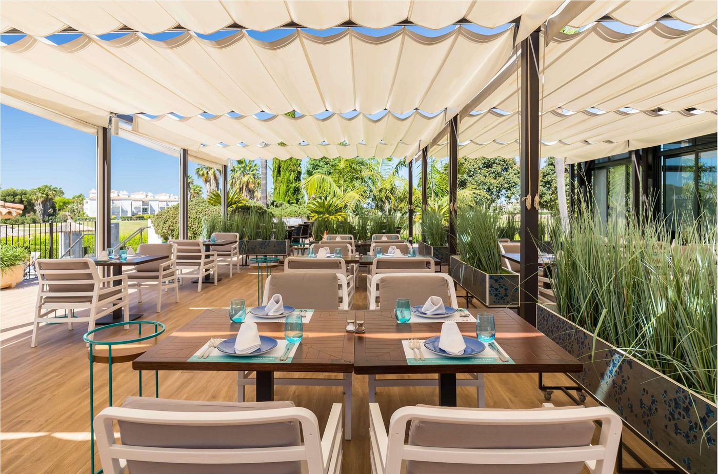 Barcelo-Costa-Ballena-Restaurant-16