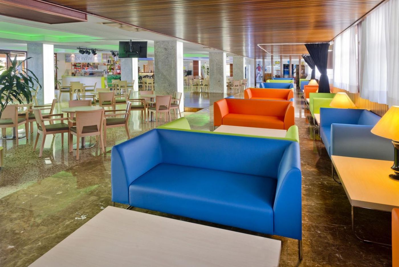 GHT Oasis Park Hotel