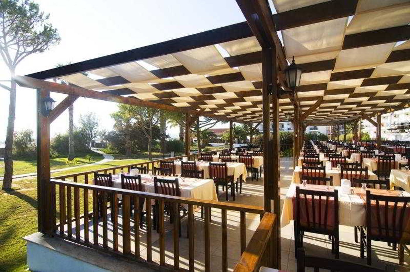 Atlantique-Holiday-Club-Restaurant-12
