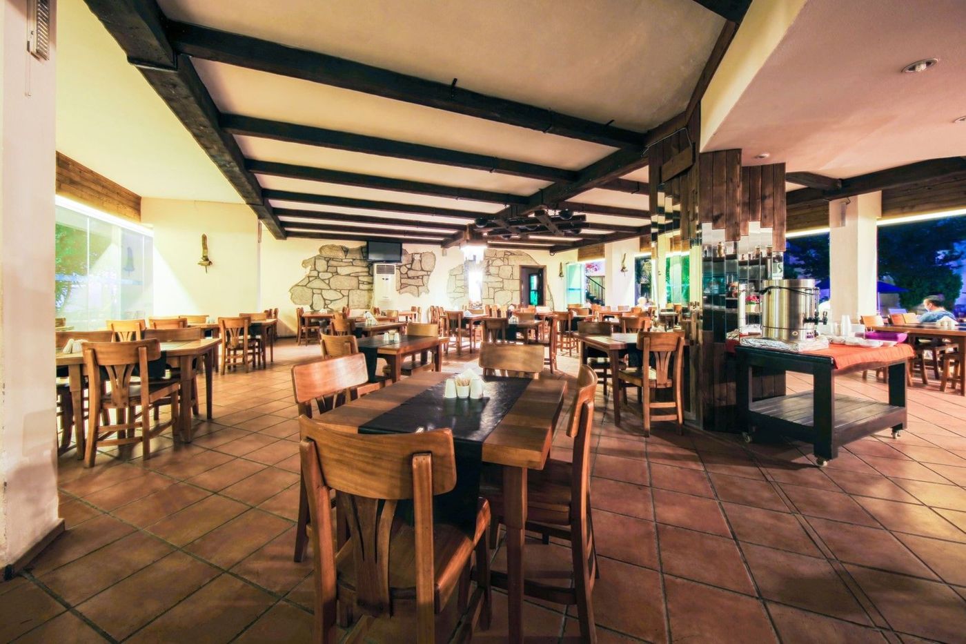 Club-Hotel-Flora-Restaurant-19