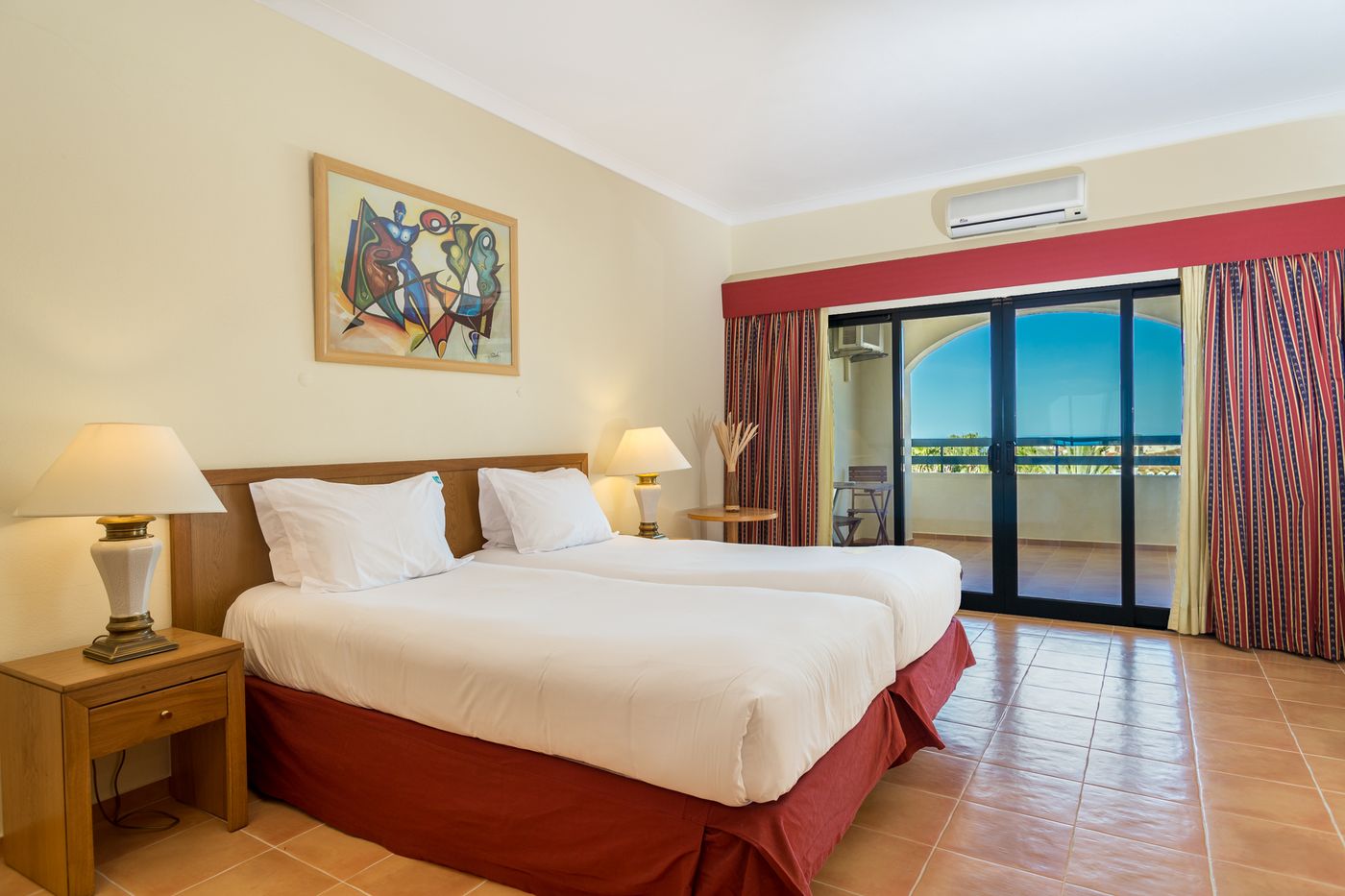 Mirachoro-Carvoeiro-Room-14