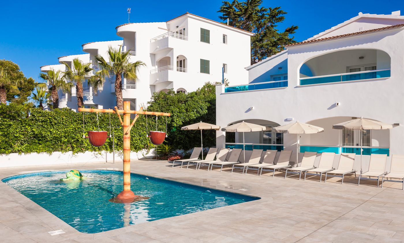 Globales-Mediterrani-Pool-8