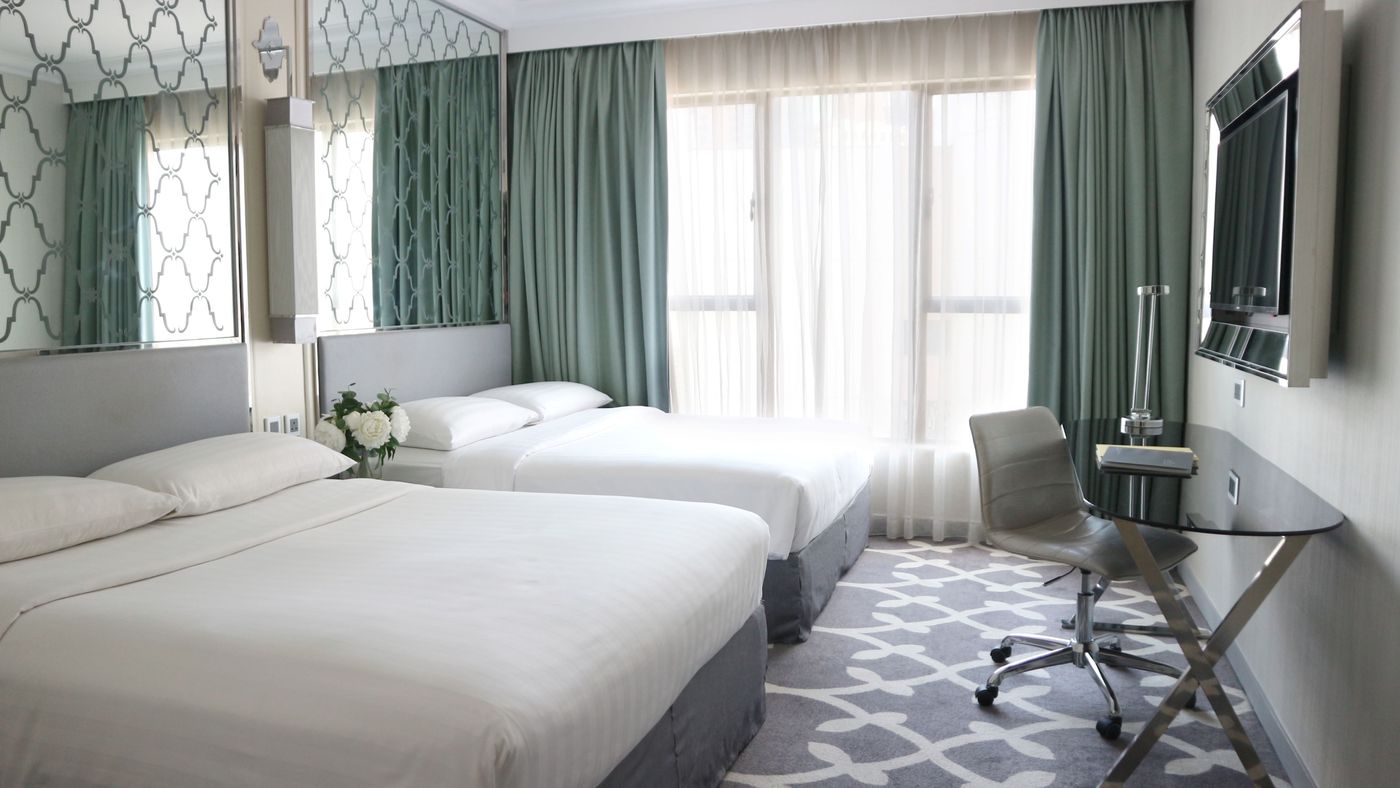 Dorsett-Wanchai--Hong-Kong-Room-16