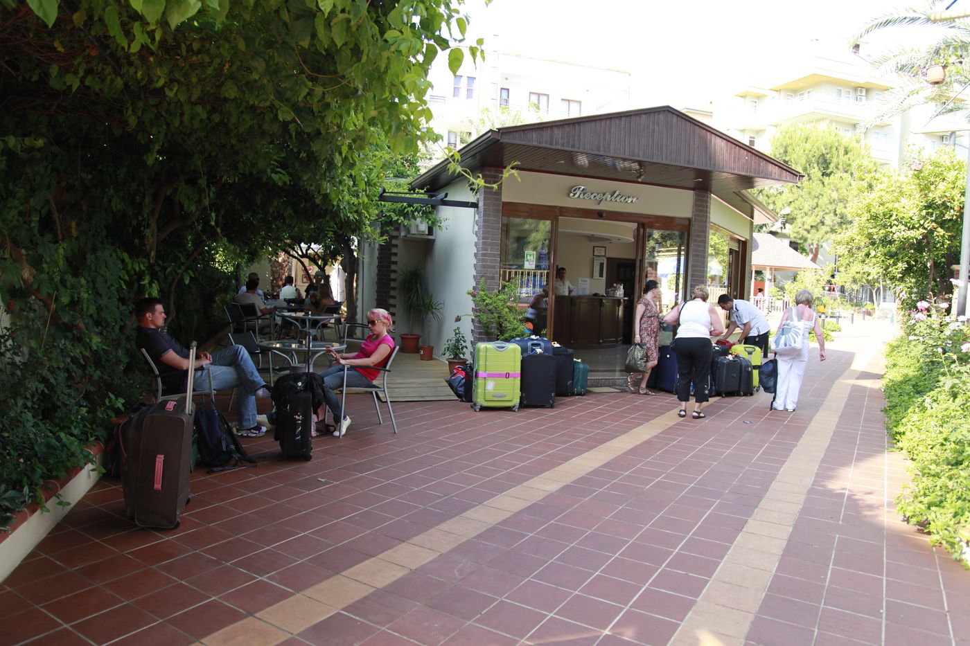 Orient-Suit-Hotel-Lobby-12