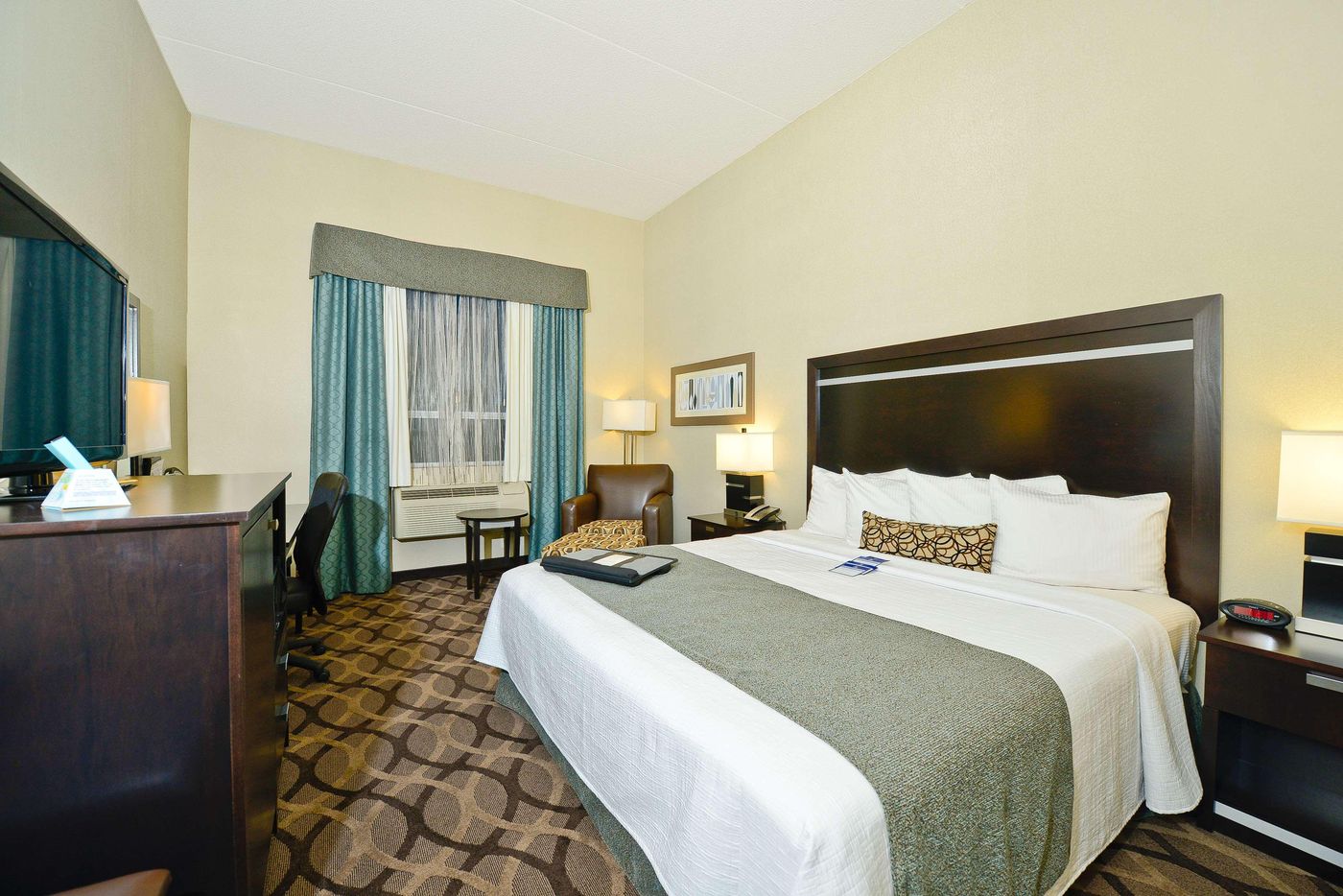 Best Western Plus Travel Hotel Toronto Airport-Canada-Toronto-General view-7