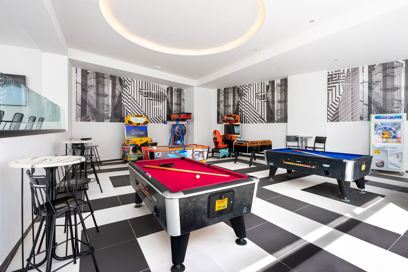 Venezia-Resort-Hotel-Sports-and-Entertainment-87