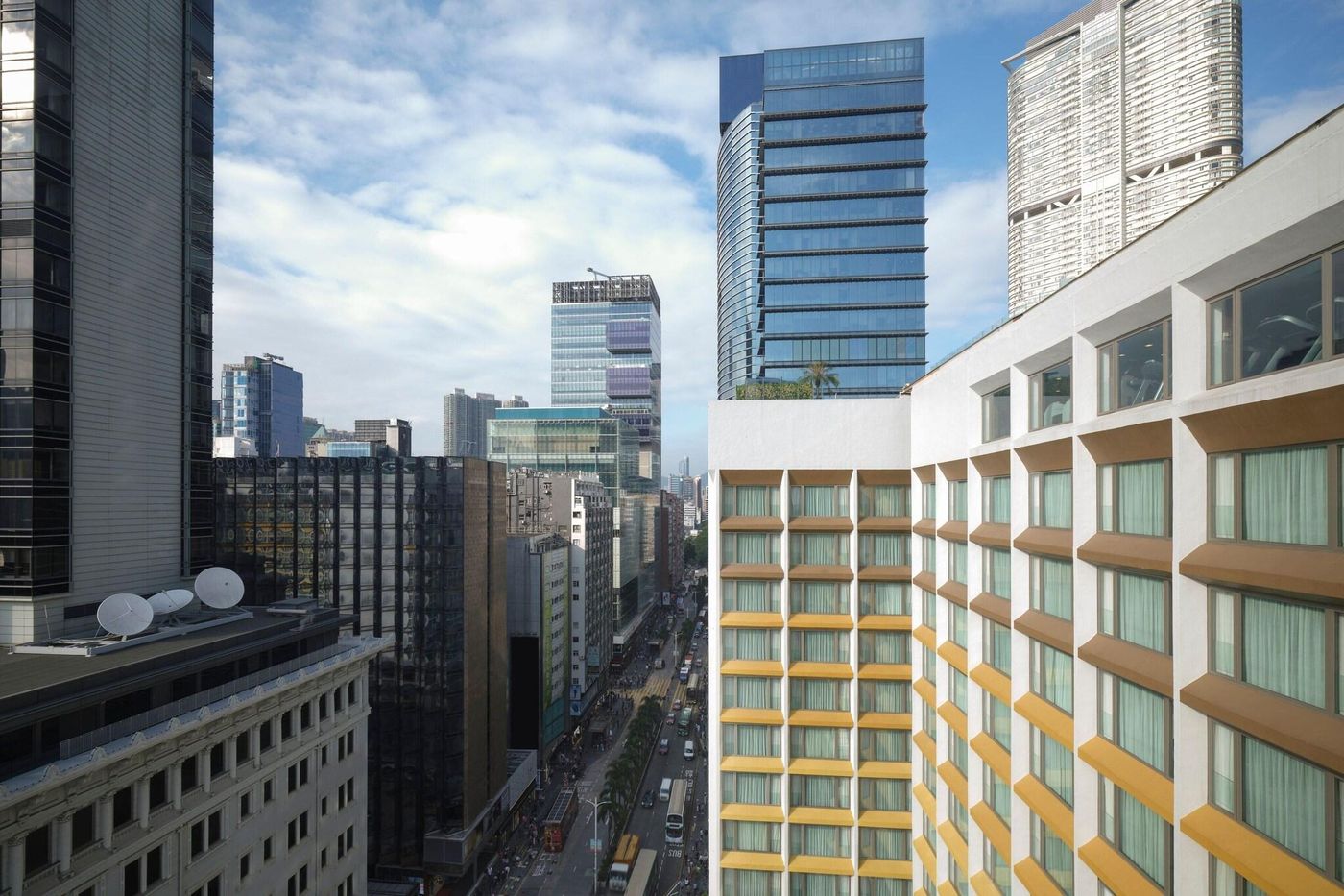 Sheraton-Hong-Kong-Hotel---Towers-General-view-2