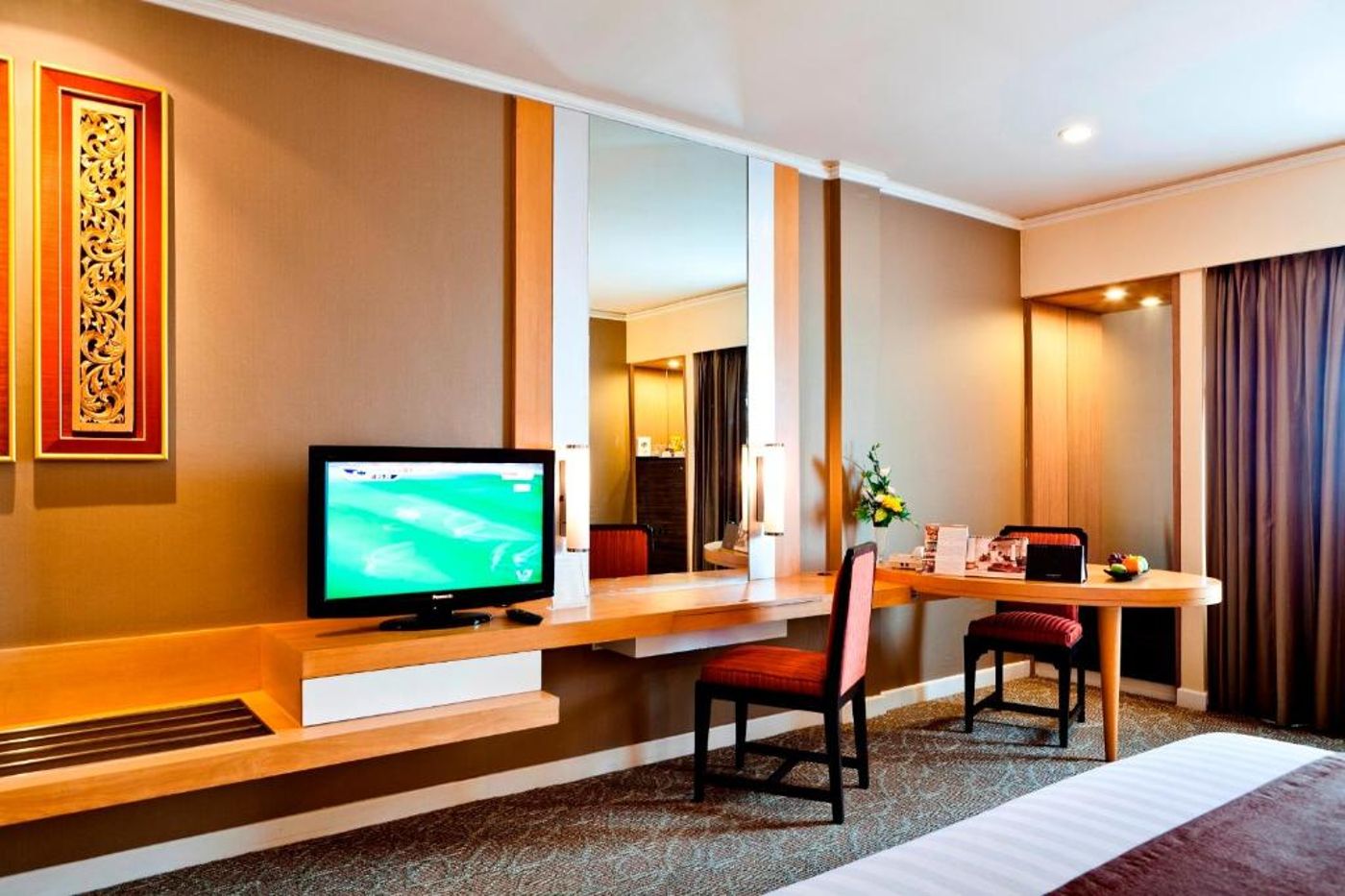 Royal-Princess-Larn-Luang-Bangkok-Room-29