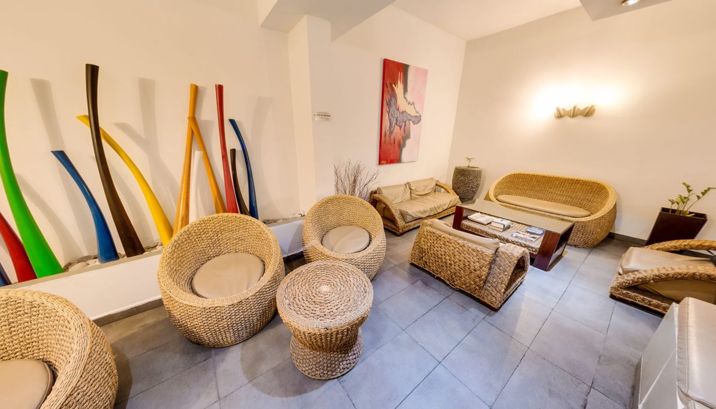 St-Julians-Bay-Hotel-Lobby-49