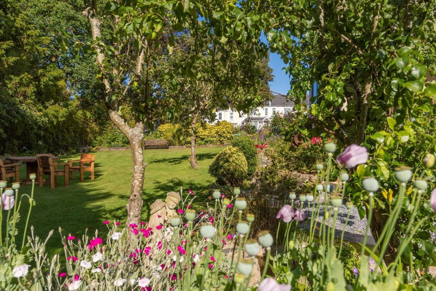 Les-Rocquettes-Hotel-General-view-9