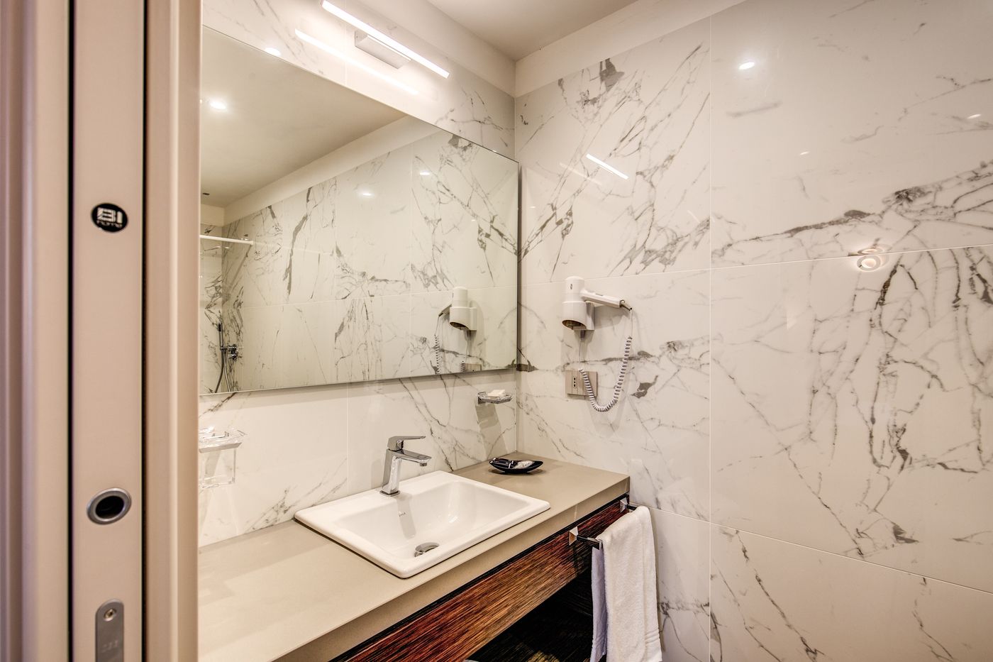 Al-Manthia-Hotel-Room-47