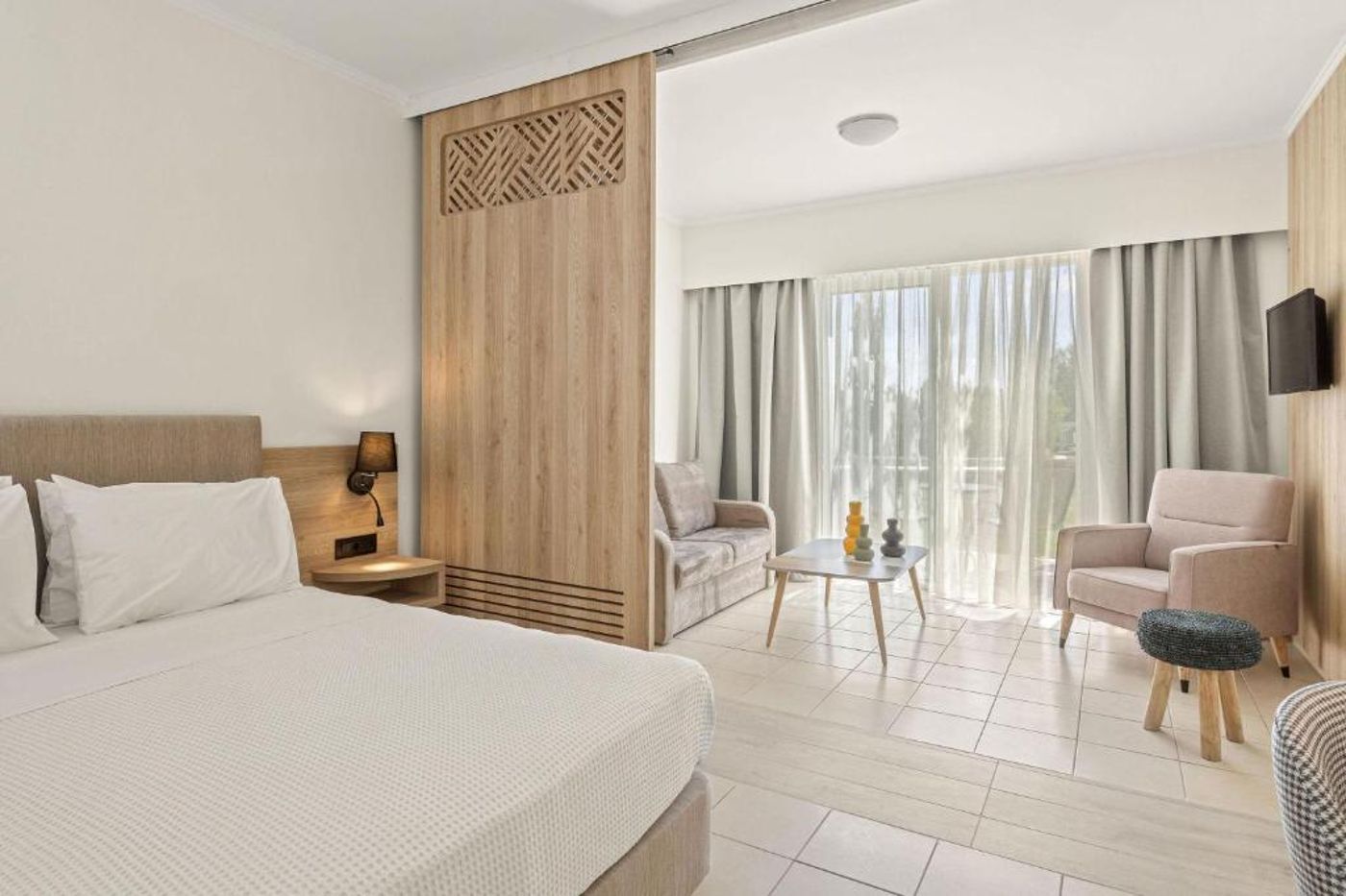 Kiotari Miraluna Beach Resort