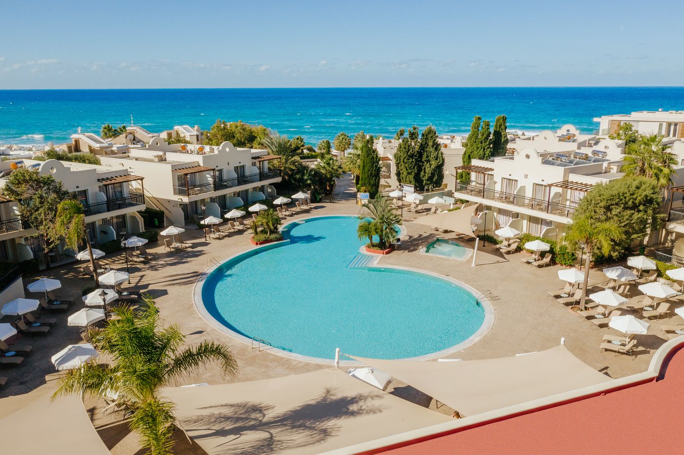 Louis-Paphos-Breeze-Pool-9