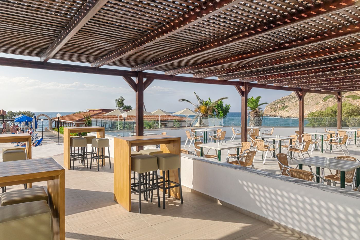 Begeti-Bay-Hotel-Bar-41