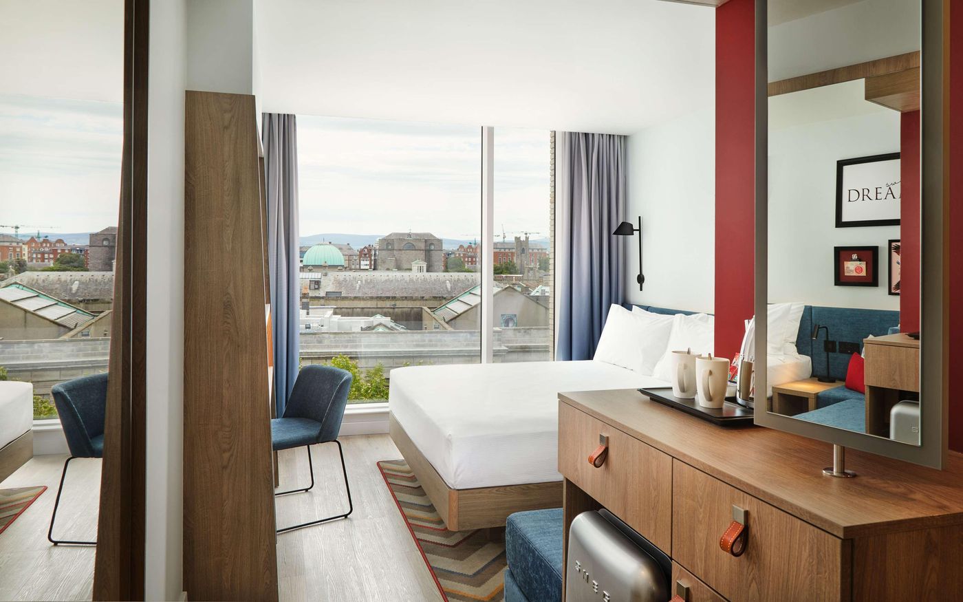 Hampton-by-Hilton-Dublin-City-Centre-Room-7