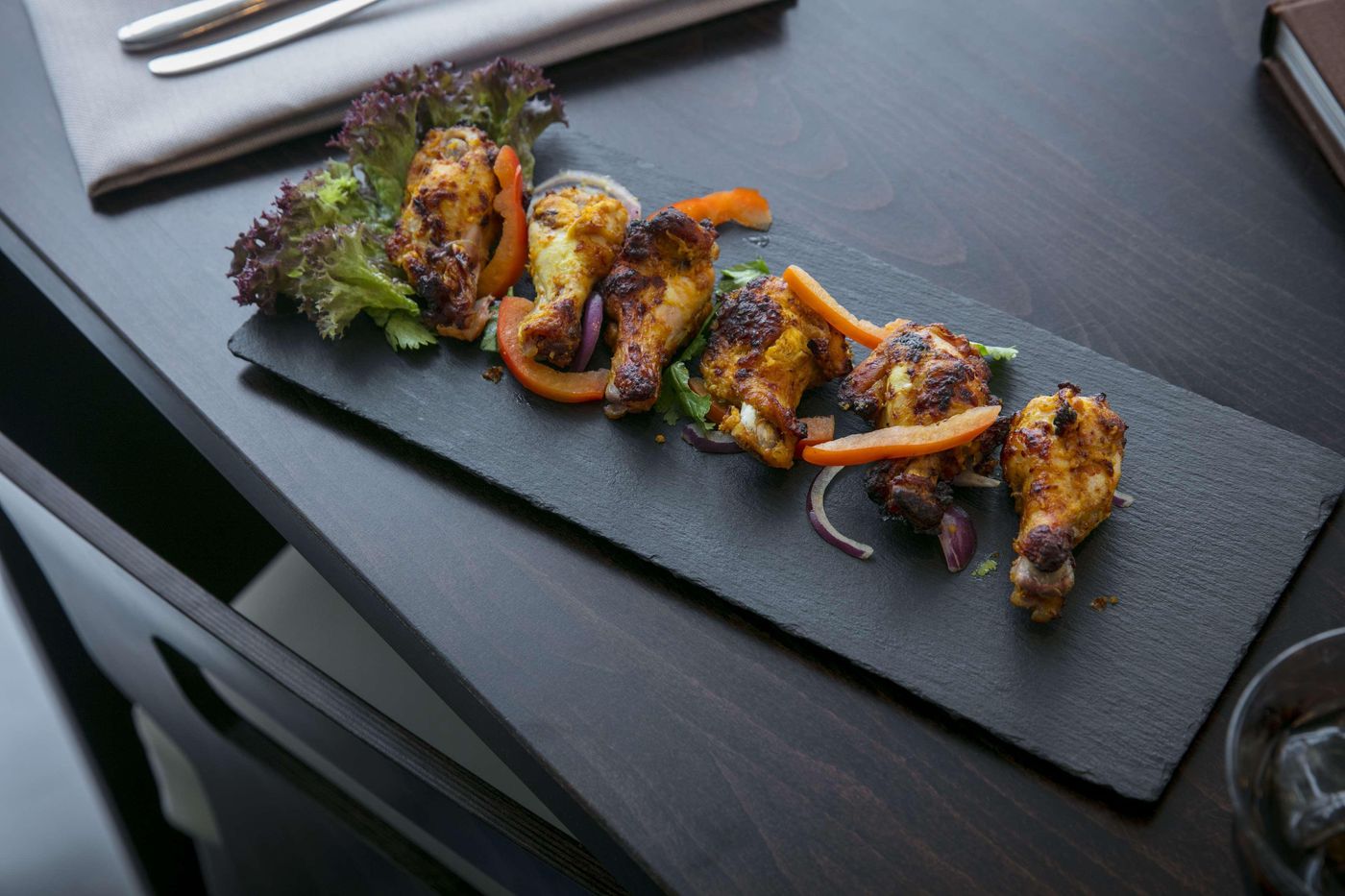 Hampton-by-Hilton-Amsterdam-Airport-Schiphol-Restaurant-24