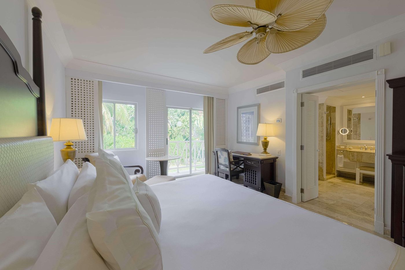 Royal-Hideaway-Playacar-All-Inclusive-Room-38