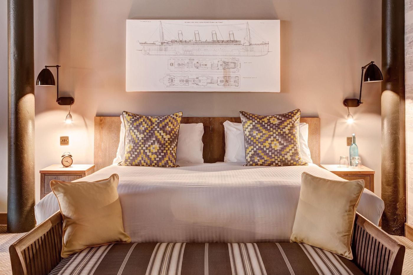 Titanic Hotel Liverpool-United Kingdom-Liverpool-Room-9